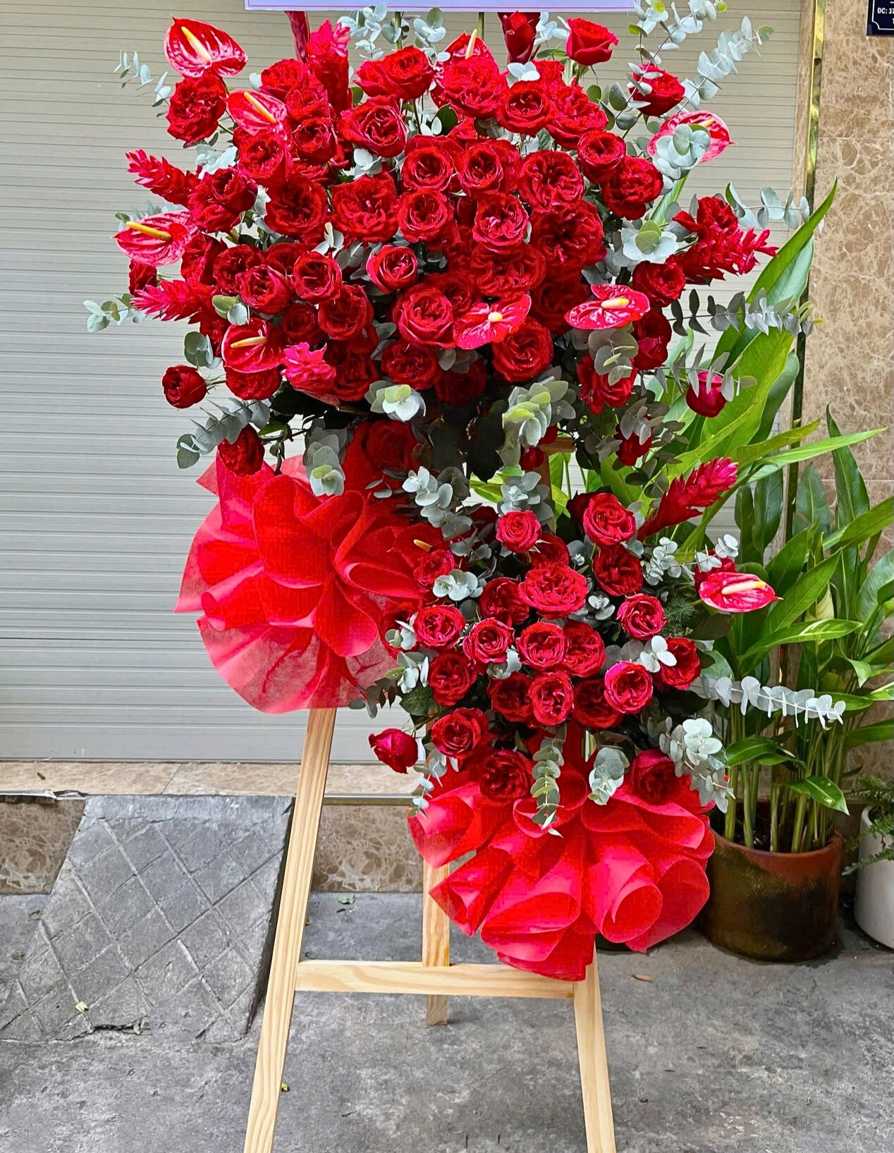 Mẫu Hoa Sự Kiện