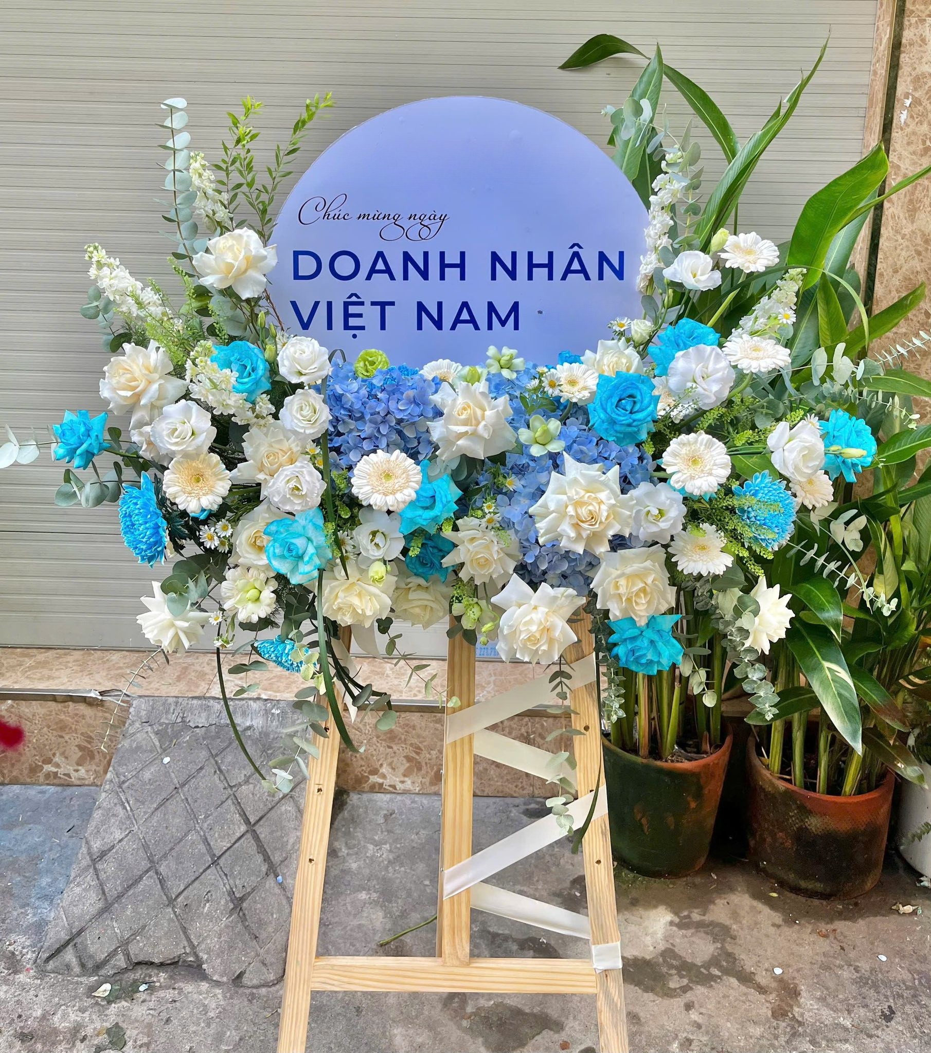 Mẫu kệ hoa chúc mừng