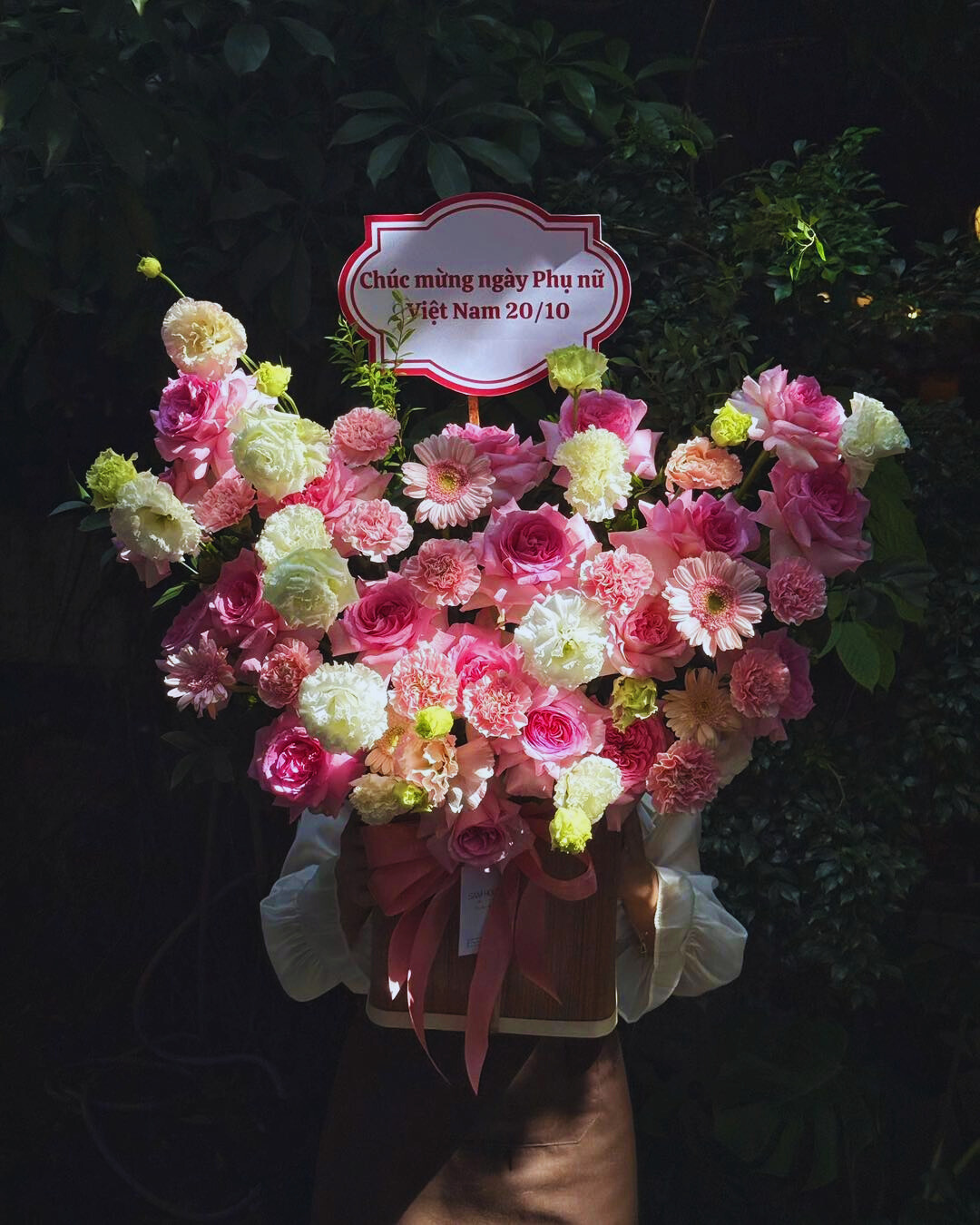 Hoa chúc mừng Ngày phụ nữ Việt Nam 20/10