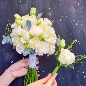 Hoa Cưới Cầm Tay Dáng Tròn