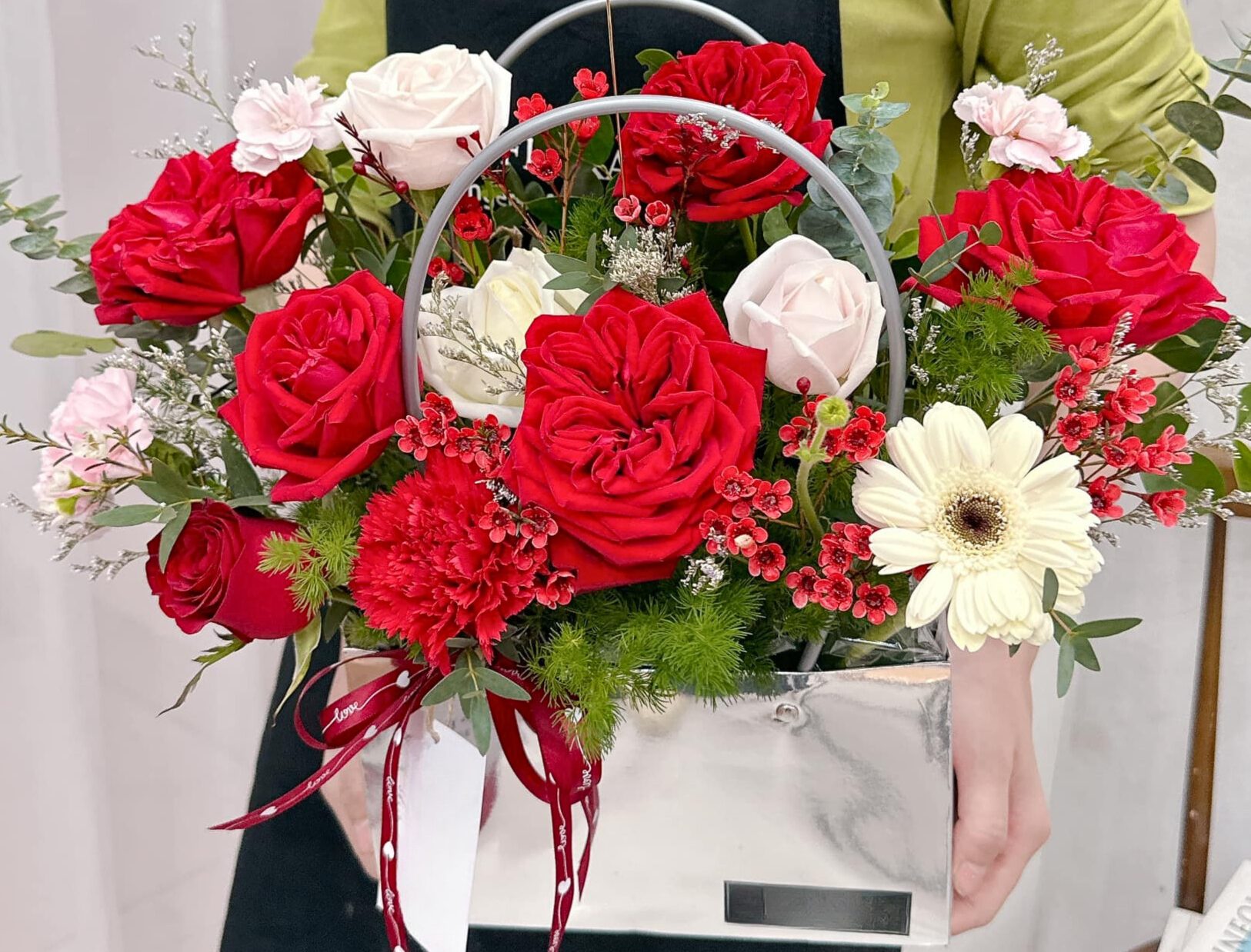 Có gì ở giỏ hoa 200k tại Vĩnh Phúc?