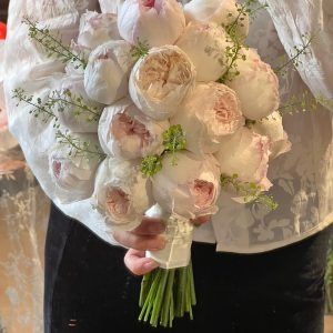 Hoa cưới cầm tay Peony hồng