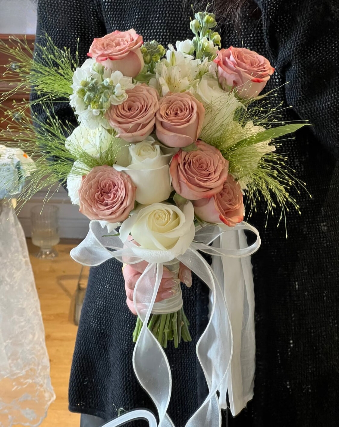 Hoa cưới cầm tay